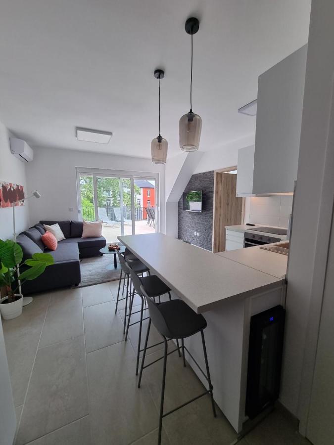 Bibi Terasz Apartman Балатонлеле Екстериор снимка